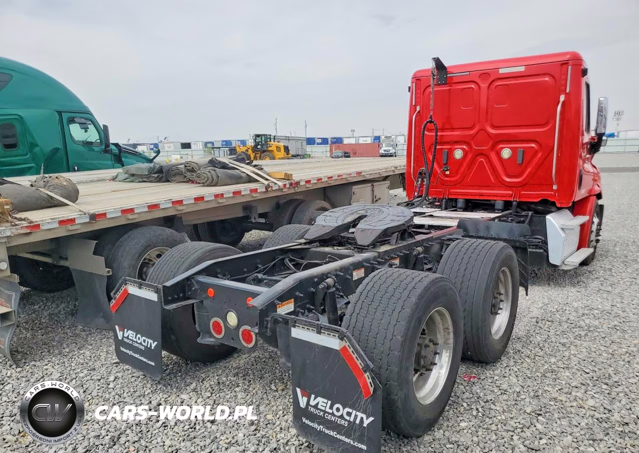 2019 Freightliner Cascadia 113 VIN:3AKJGBDVXKDKJ8497 - 3