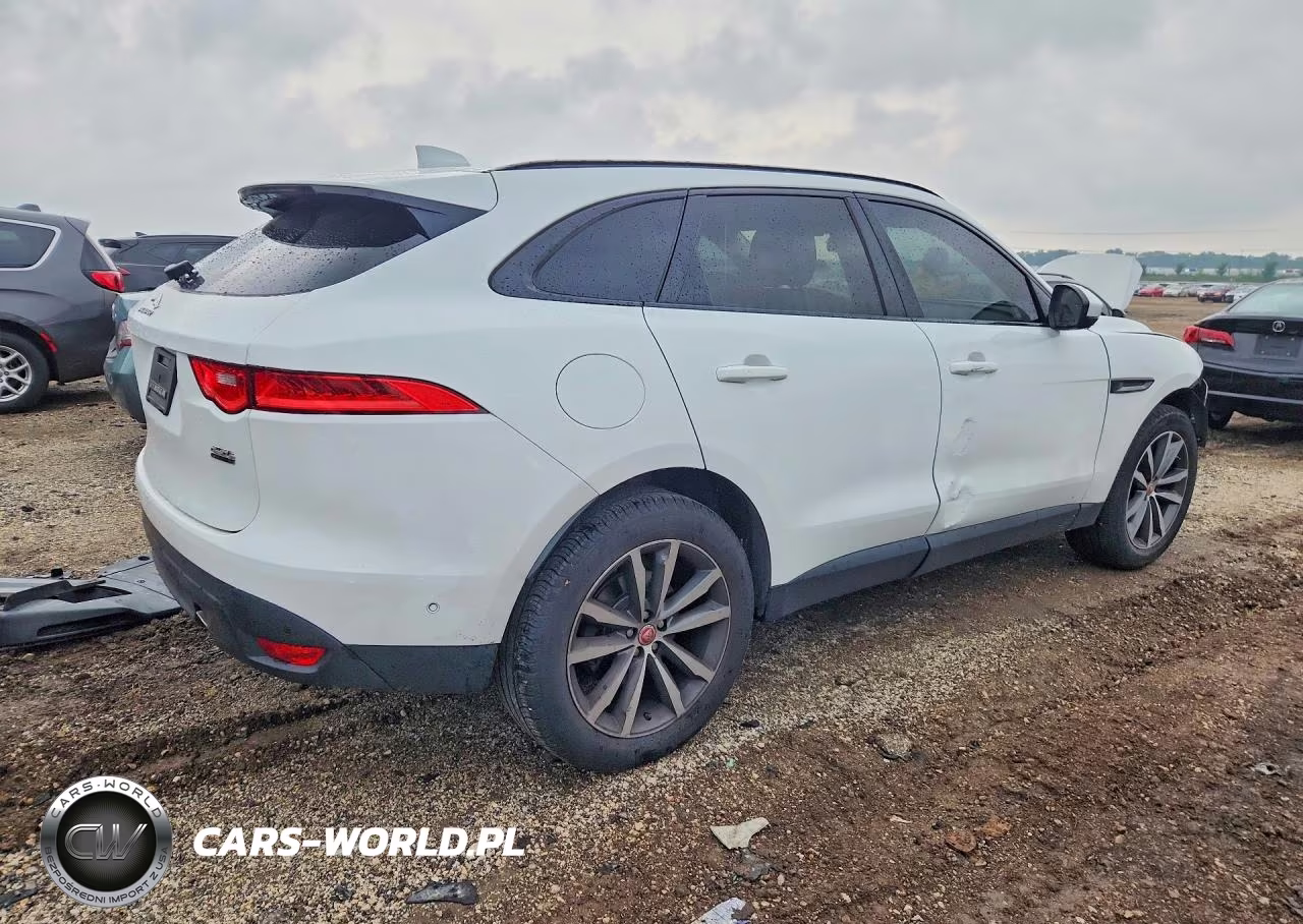 2018 Jaguar F-Pace Prestige VIN:SADCK2FX8JA321937 - 3