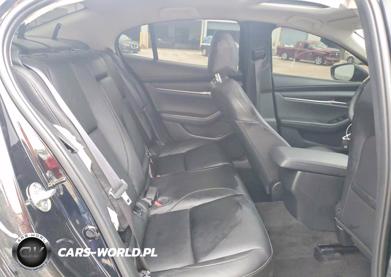 2026 Mazda 3 Preferred VIN:JM1BPACL5T1859941 - 10
