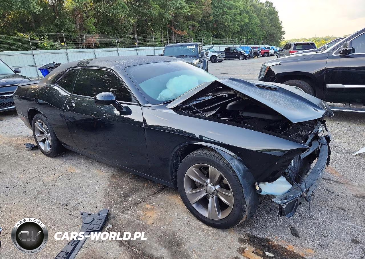 2018 Dodge Challenger Sxt VIN:2C3CDZAG1JH279557 - 4