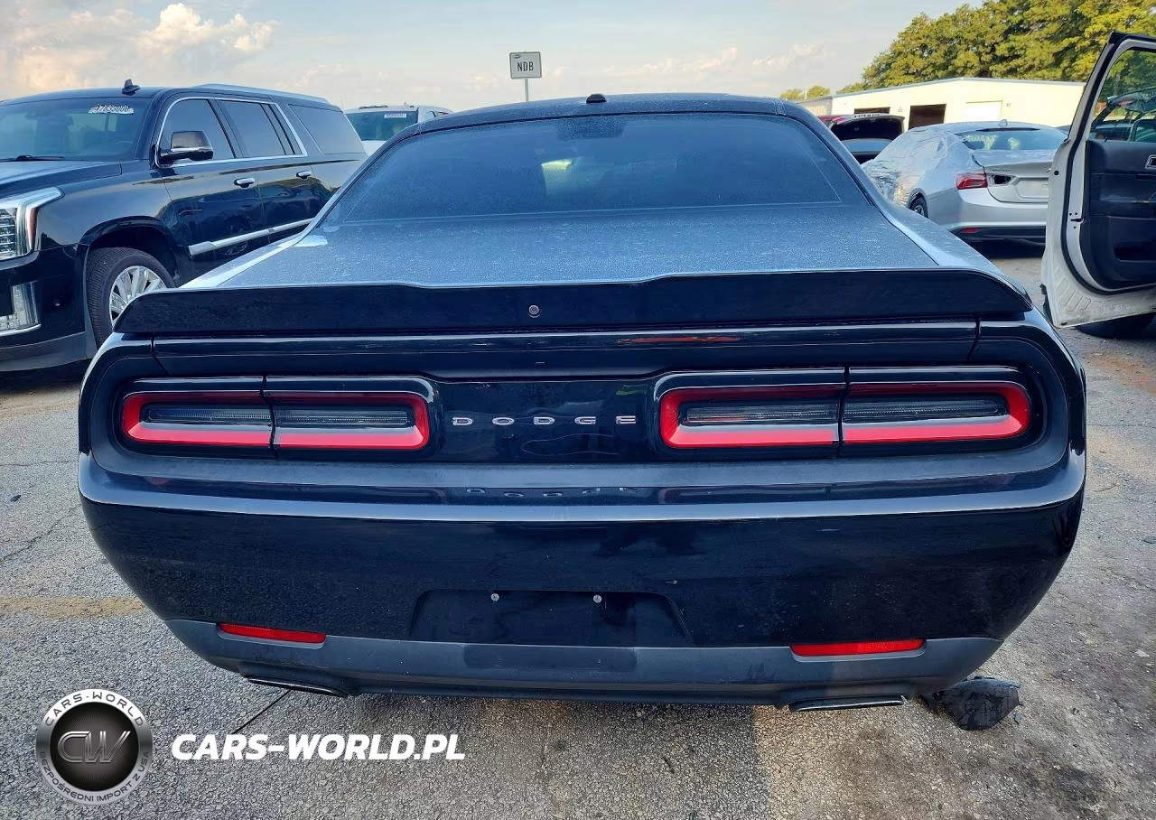 2018 Dodge Challenger Sxt VIN:2C3CDZAG1JH279557 - 6