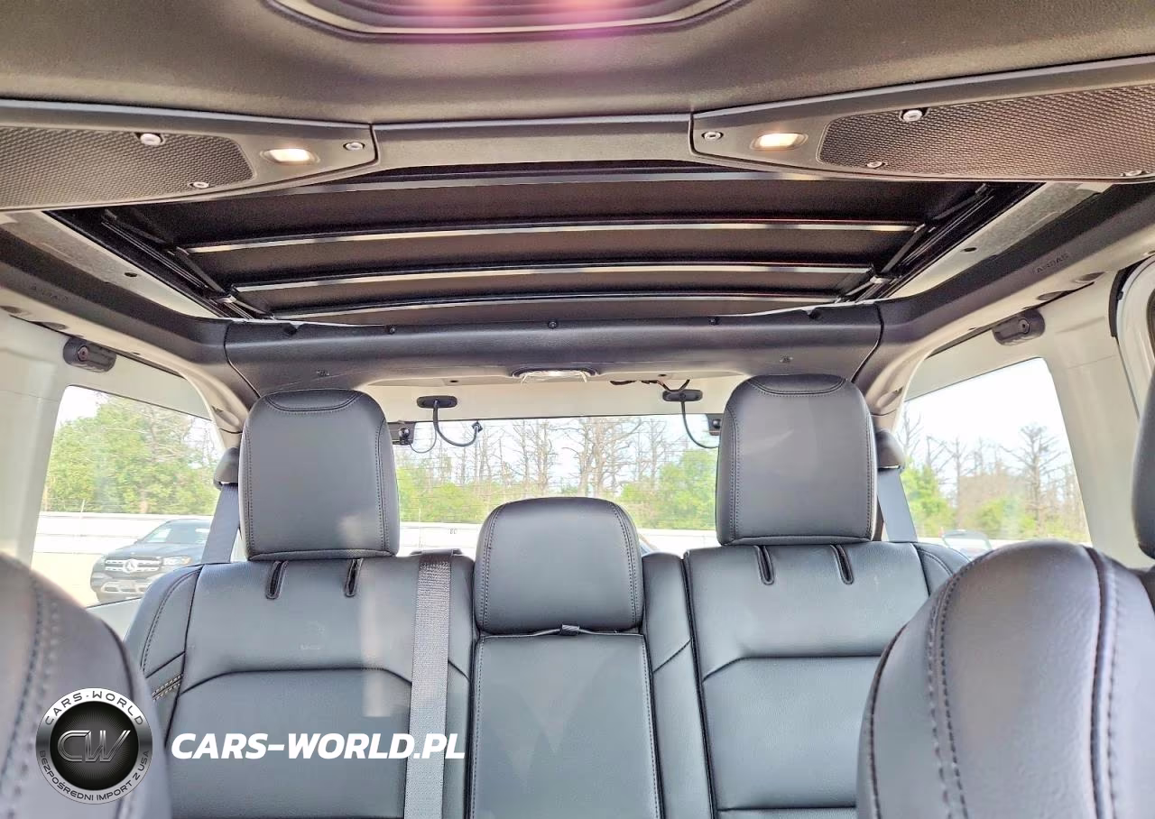 2026 Jeep Wrangler Sahara VIN:1C4PJXEG6TW260852 - 10