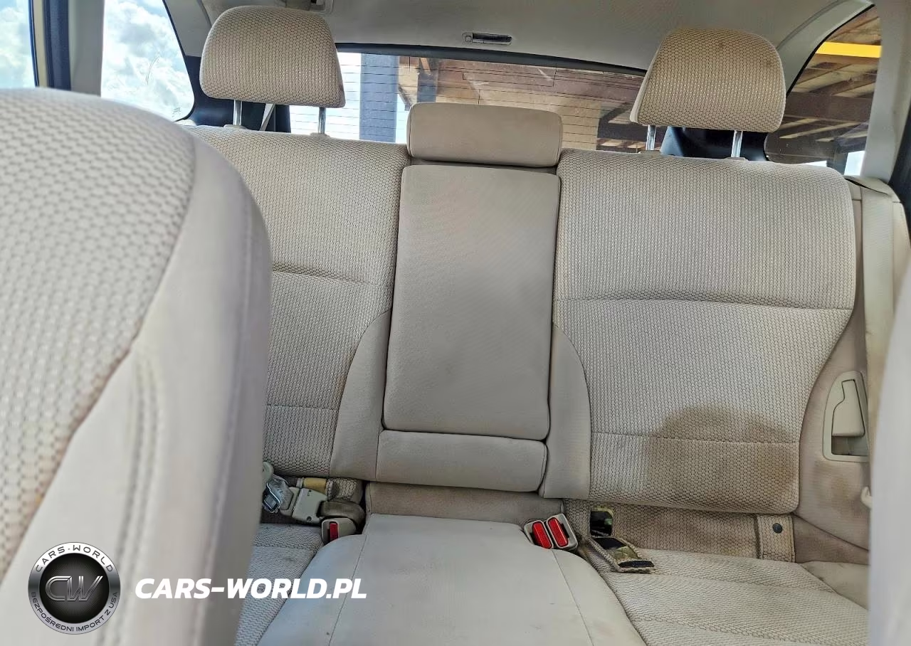 2019 Subaru Outback 2.5I Premium VIN:4S4BSAHCXK3268459 - 10