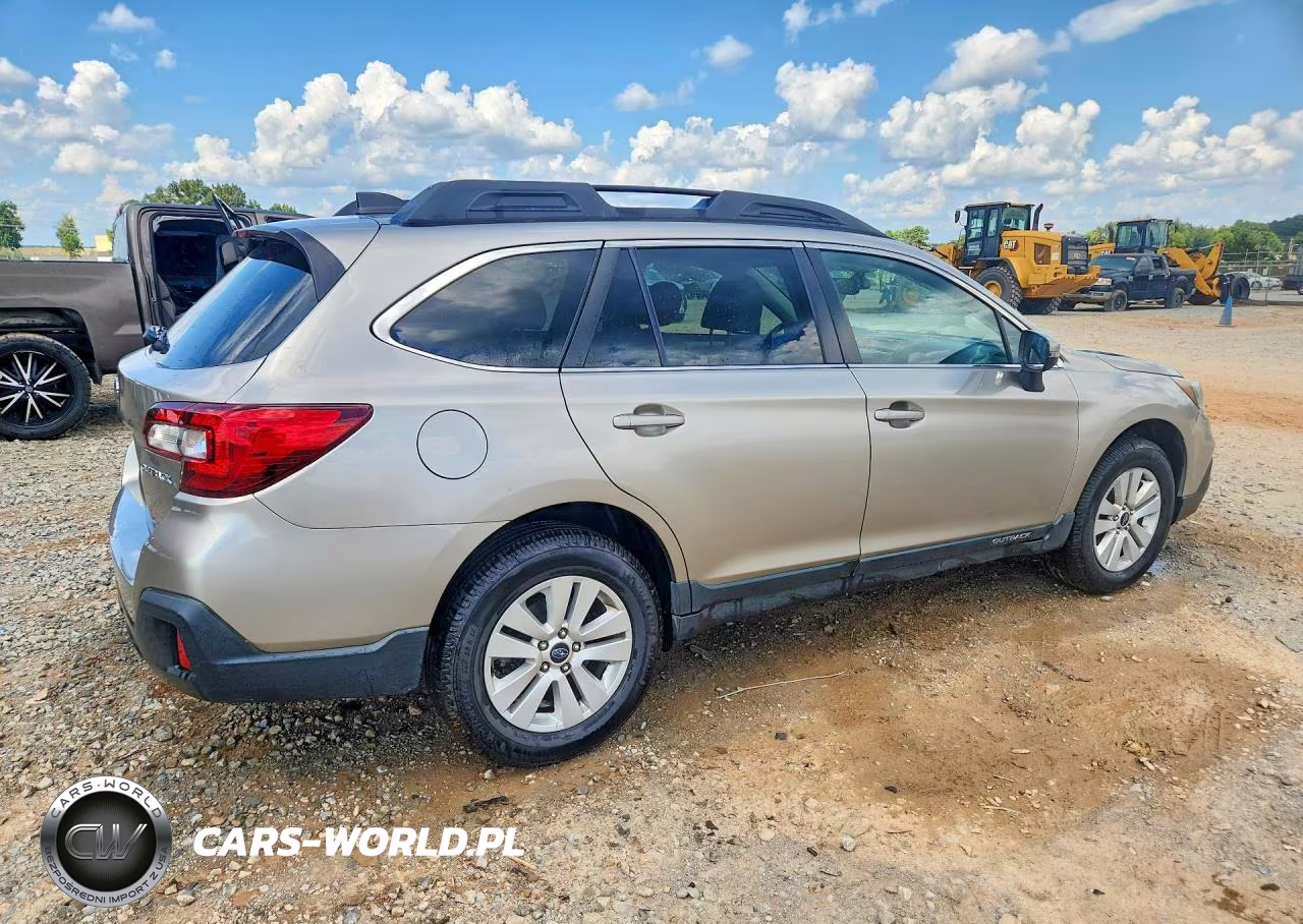 2019 Subaru Outback 2.5I Premium VIN:4S4BSAHCXK3268459 - 3