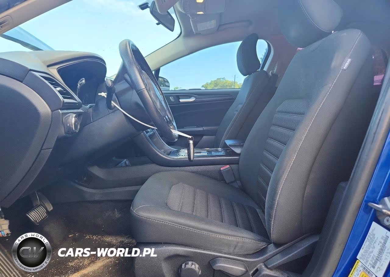 2018 Ford Fusion S VIN:3FA6P0G7XJR240169 - 7