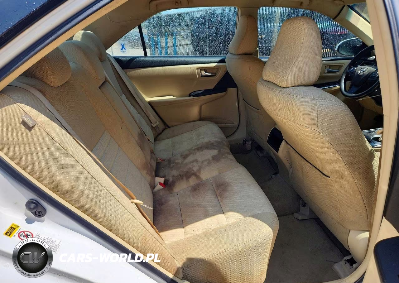 2016 Toyota Camry Le VIN:4T1BF1FK3GU118113 - 10