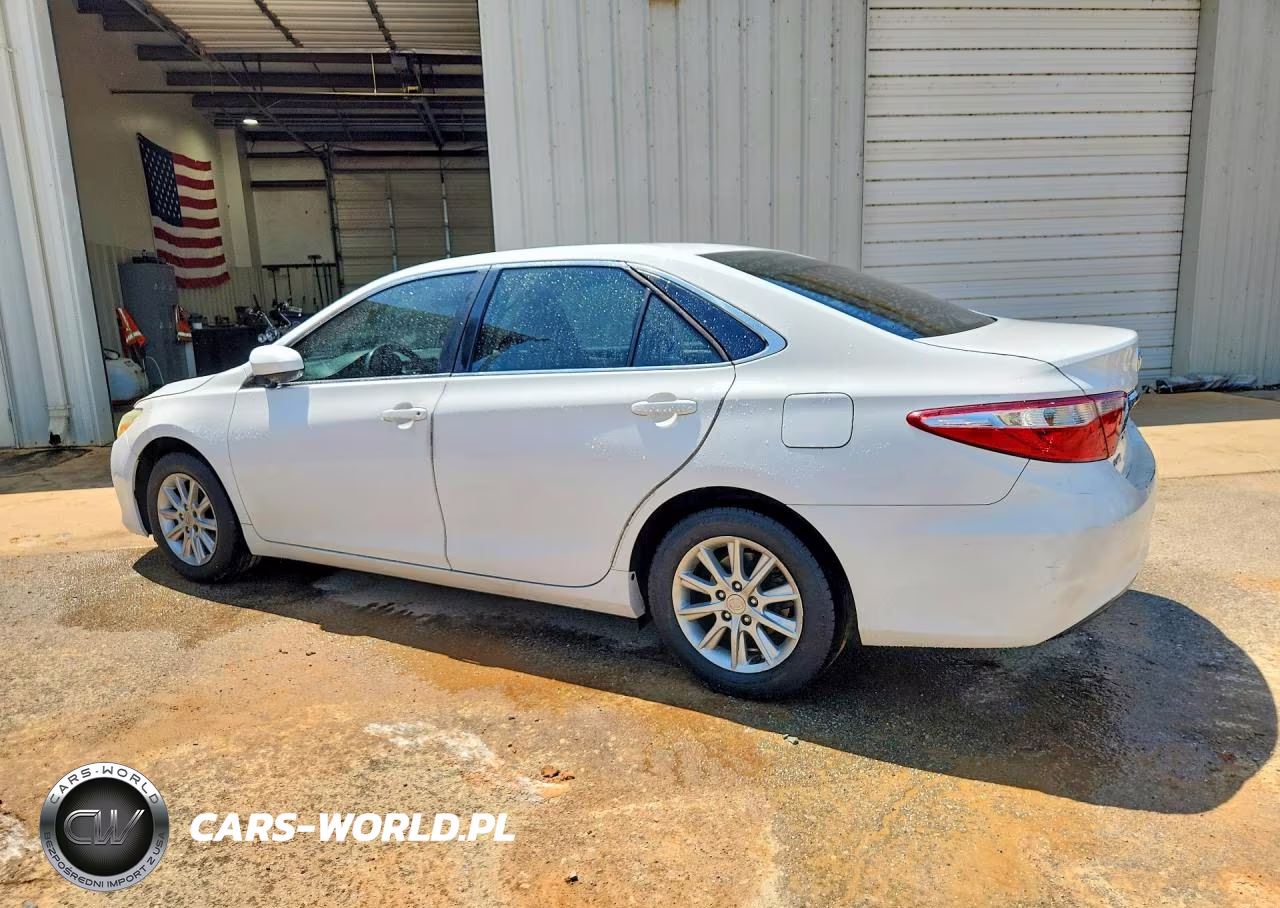 2016 Toyota Camry Le VIN:4T1BF1FK3GU118113 - 2