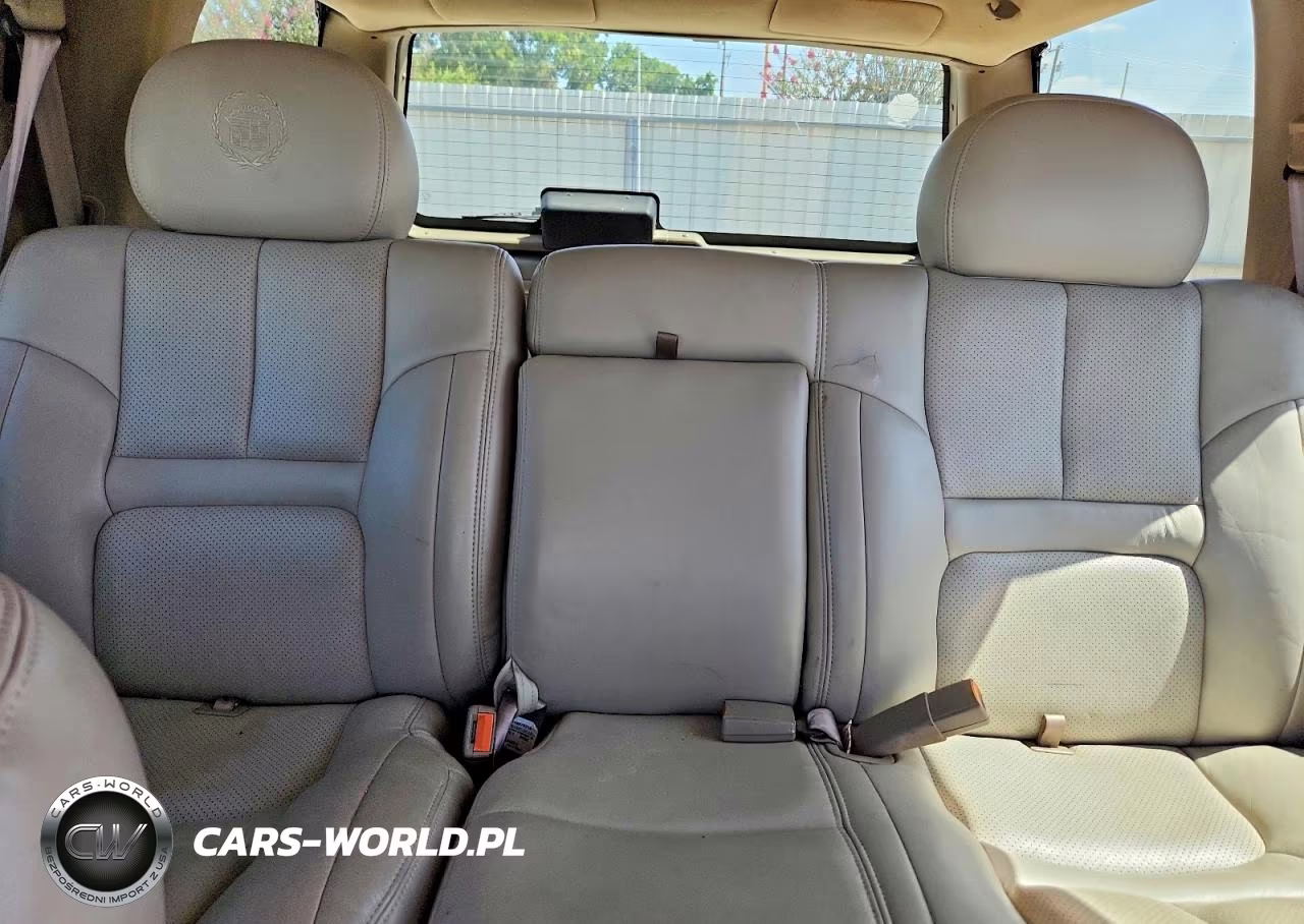 2000 Cadillac Escalade Luxury VIN:1GYEK63R8YR212336 - 10