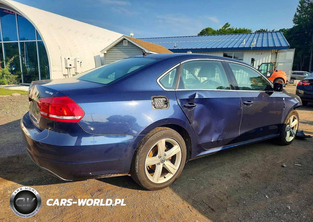 2013 Volkswagen Passat Se VIN:1VWBN7A35DC144544 - 3