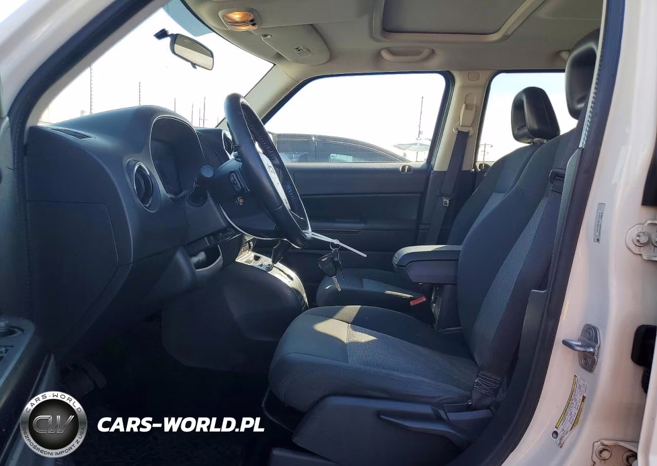 2009 Jeep Patriot Sport VIN:1J4FT28B49D154214 - 7