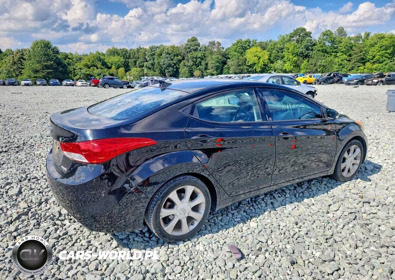 2013 Hyundai Elantra Limited VIN:5NPDH4AE2DH430357 - 3
