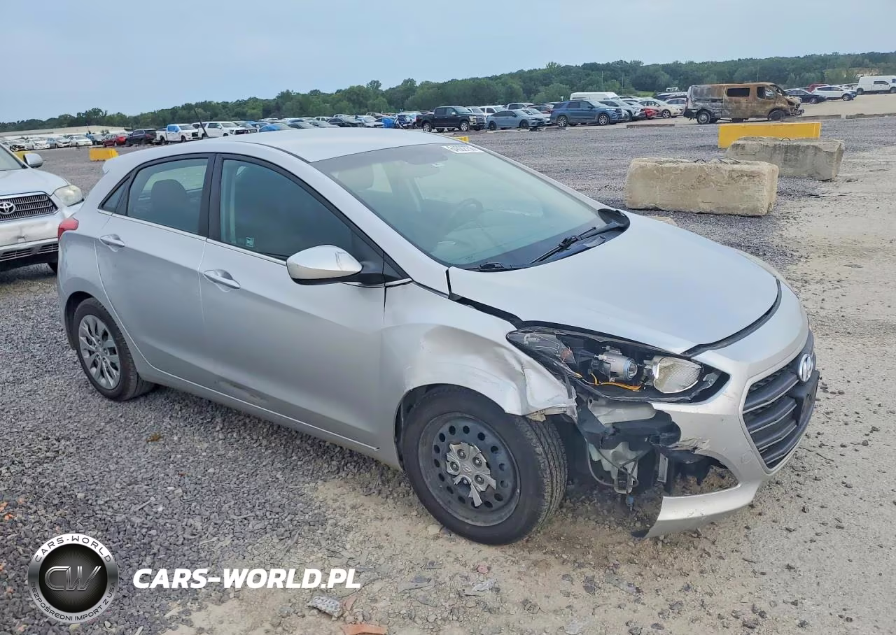 2017 Hyundai Elantra Gt Base VIN:KMHD35LH2HU359518 - 4