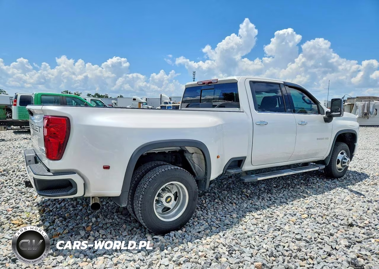 2020 Chevrolet Silverado K3500 High Country VIN:1GC4YVEY0LF329739 - 3
