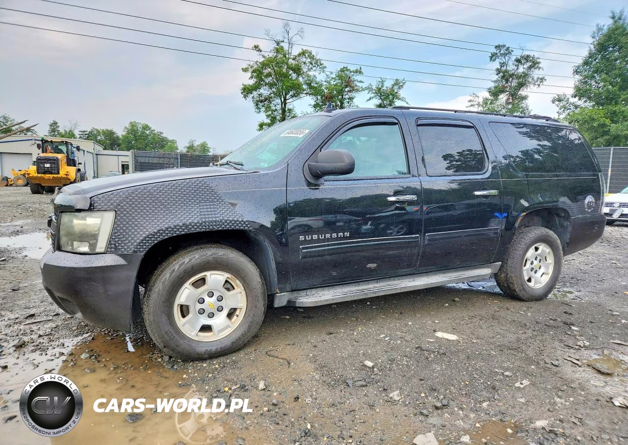 2012 Chevrolet Suburban K1500 Lt – zdjęcie 1 z 13