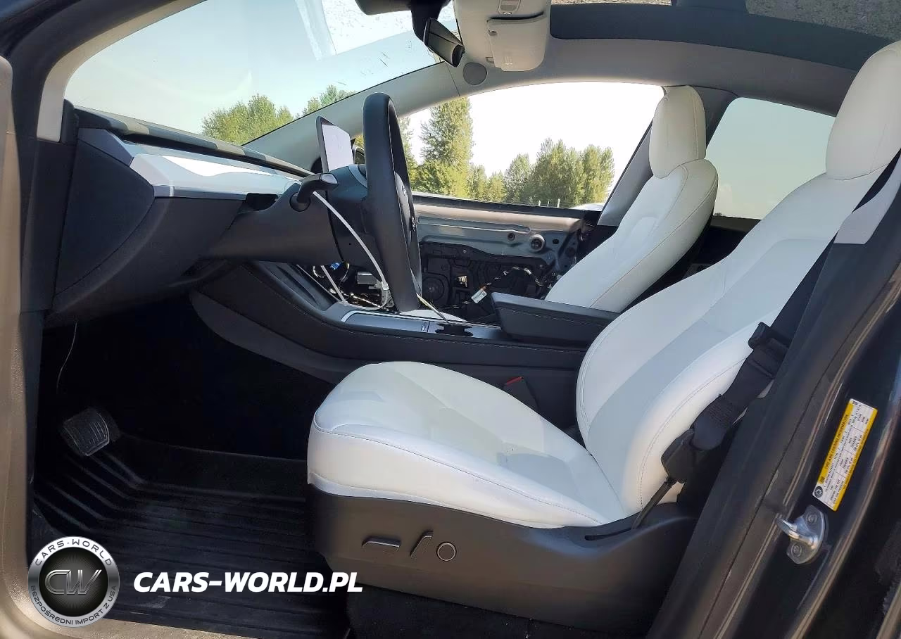 2021 Tesla Model Y VIN:5YJYGAEE8MF301504 - 7