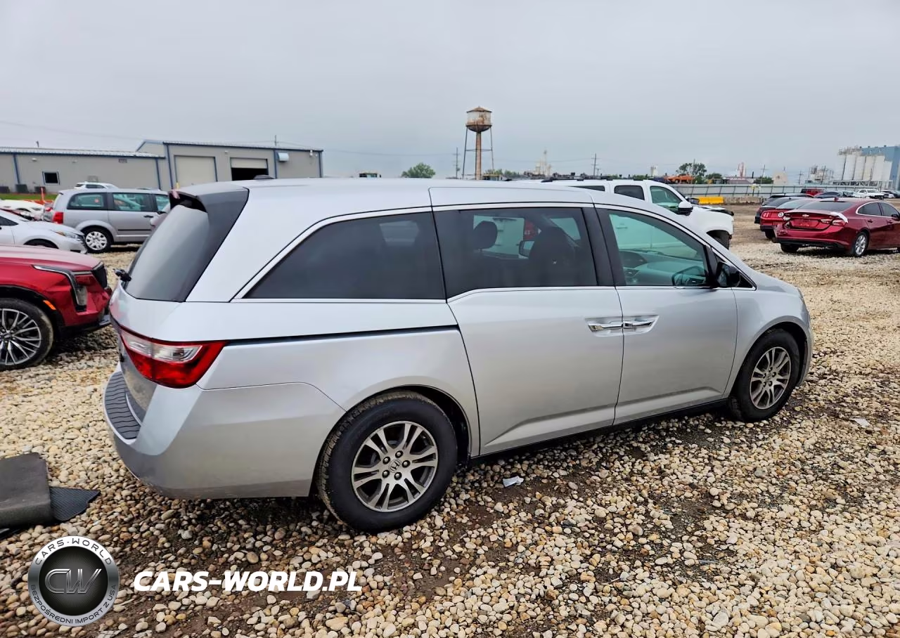 2011 Honda Odyssey Exl VIN:5FNRL5H6XBB035864 - 3