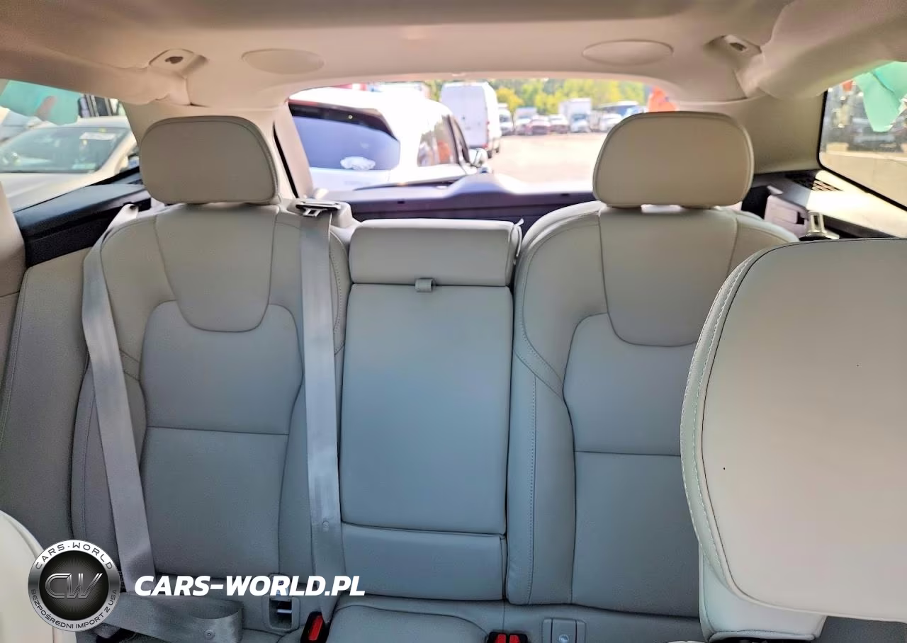 2026 Volvo Xc60 Ultra VIN:YV4M12RM5T1416430 - 10