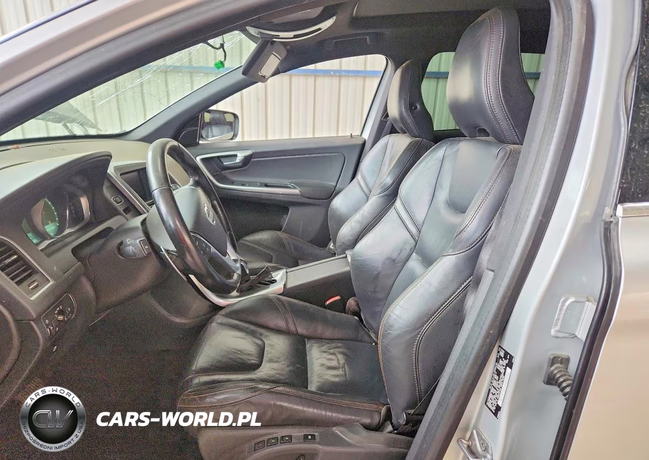 2015 Volvo Xc60 T6 Premier+ VIN:YV4902RCXF2560442 - 7