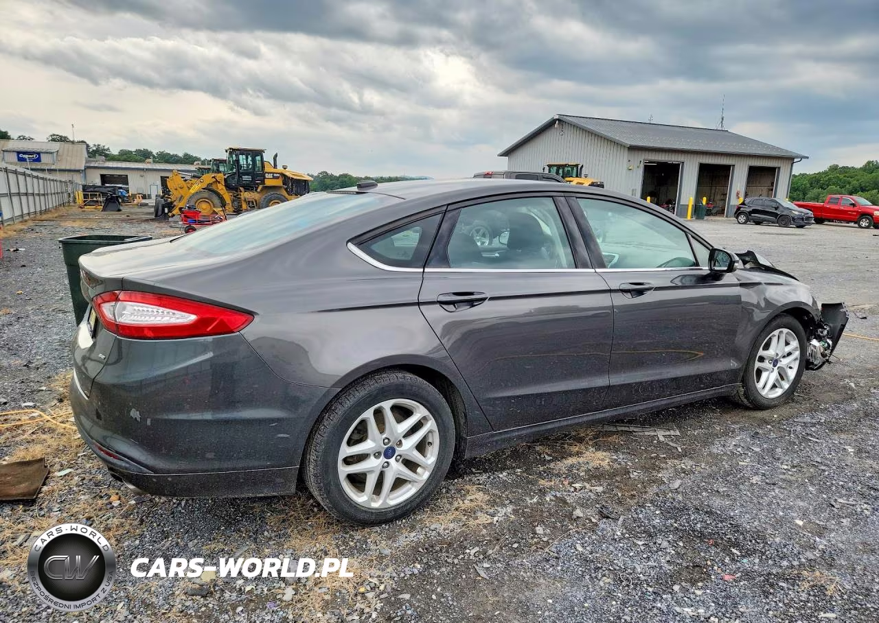 2015 Ford Fusion Se VIN:3FA6P0H74FR241601 - 3