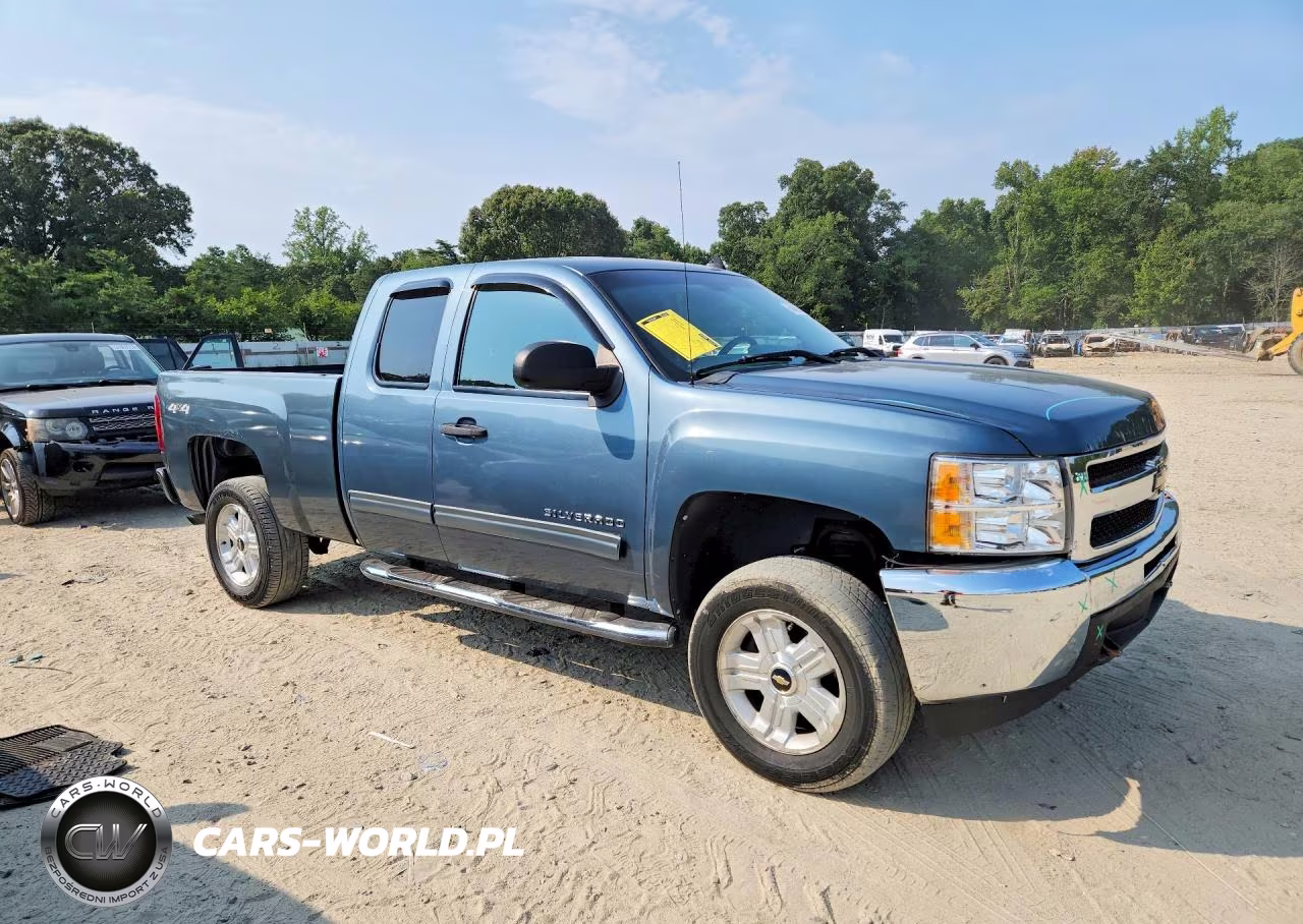 2011 Chevrolet Silverado K1500 Ls VIN:1GCRKREA8BZ331141 - 4