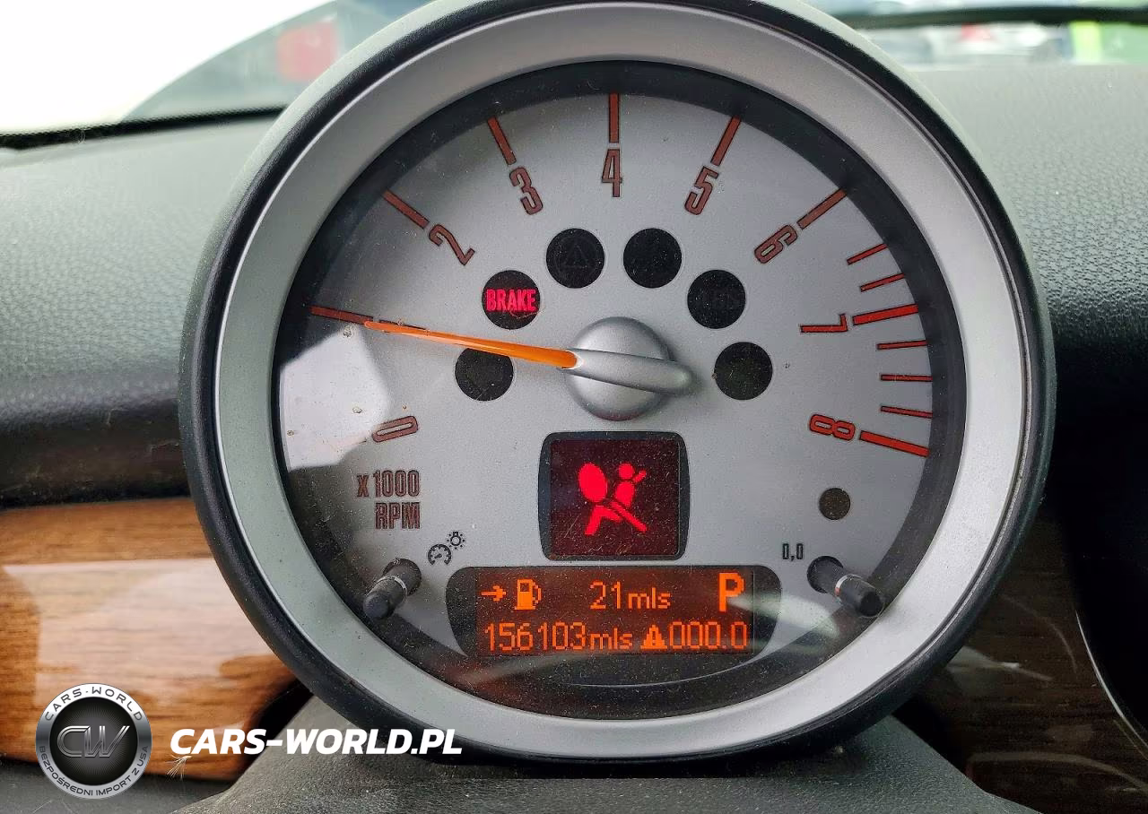 2004 Mini Cooper VIN:WMWMF33577TT50627 - 9