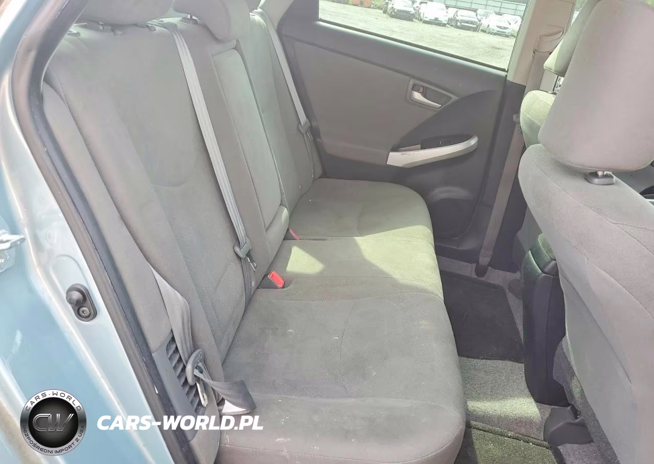 2014 Toyota Prius Three VIN:JTDKN3DU2E1835303 - 10