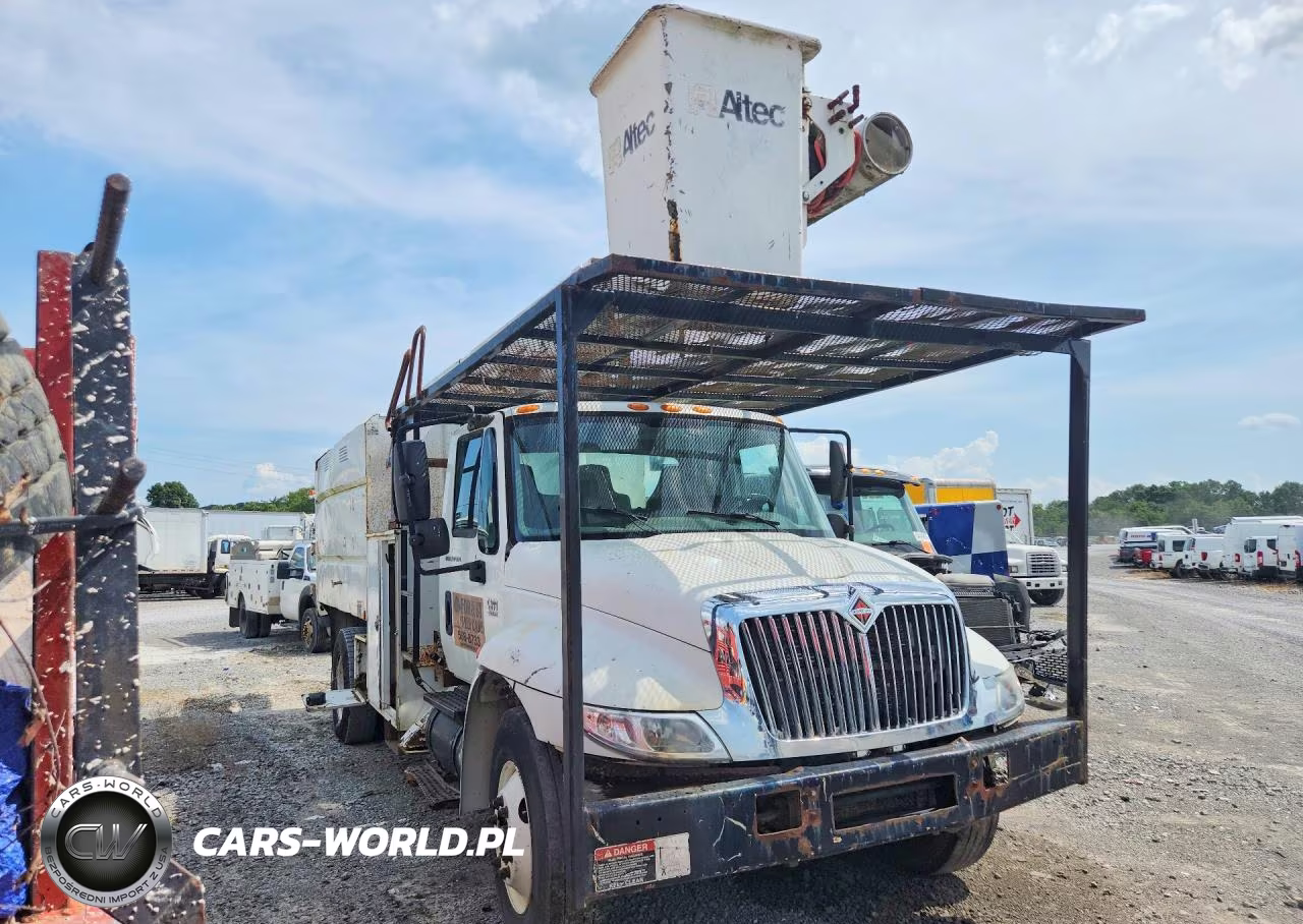 2003 International 4000 4300 - Bucket Truck VIN:3HTMMAAN93N586640 - 4