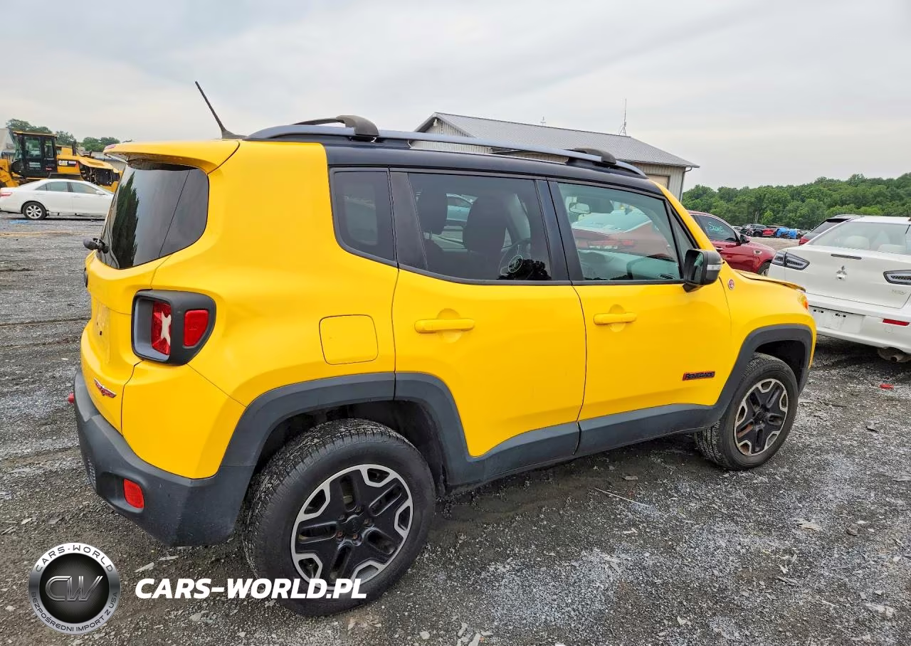 2015 Jeep Renegade Trailhawk VIN:ZACCJBCT0FPB54147 - 3