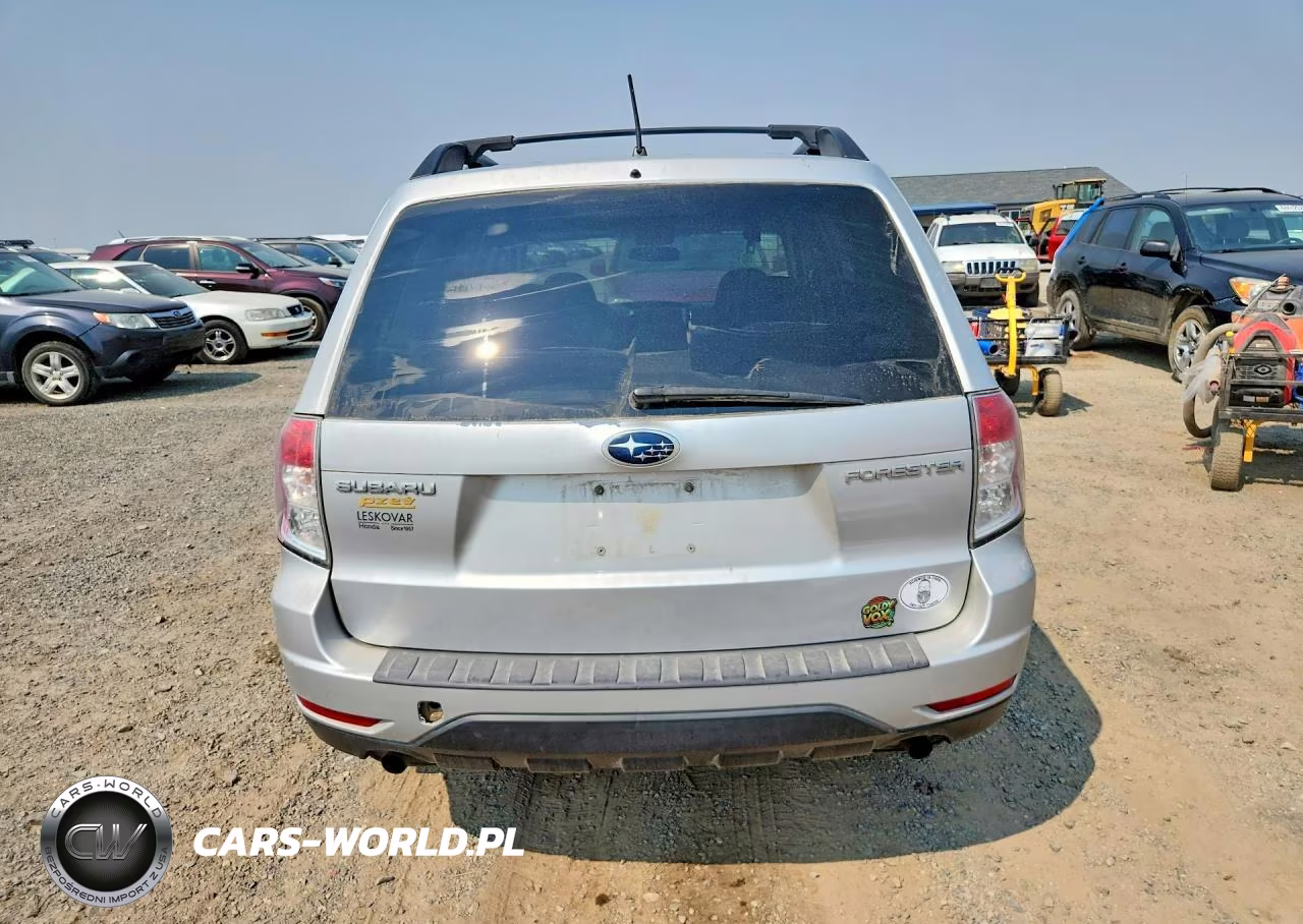 2009 Subaru Forester 2.5X Premium VIN:JF2SH636X9G776467 - 6