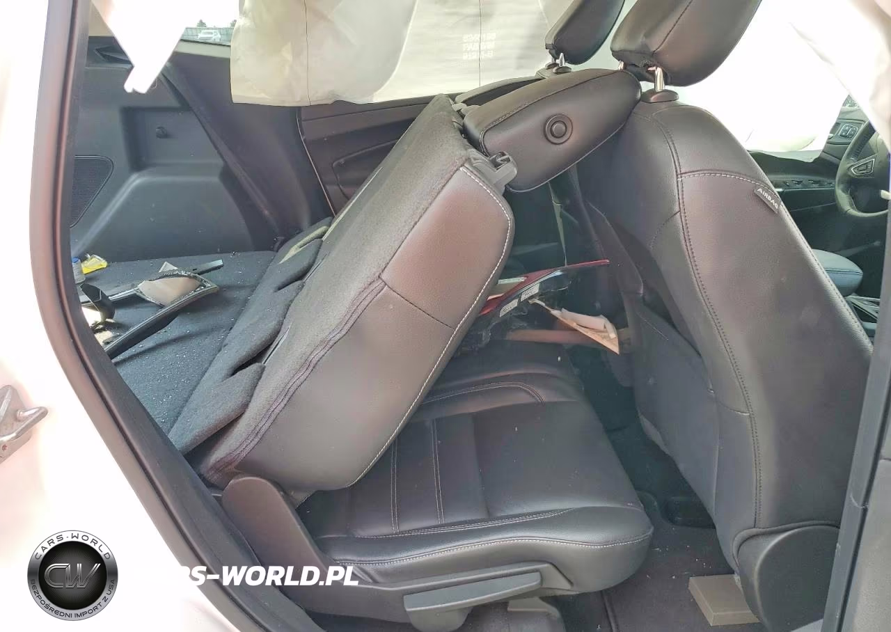 2019 Ford Escape Titanium VIN:1FMCU9J97KUA55507 - 11