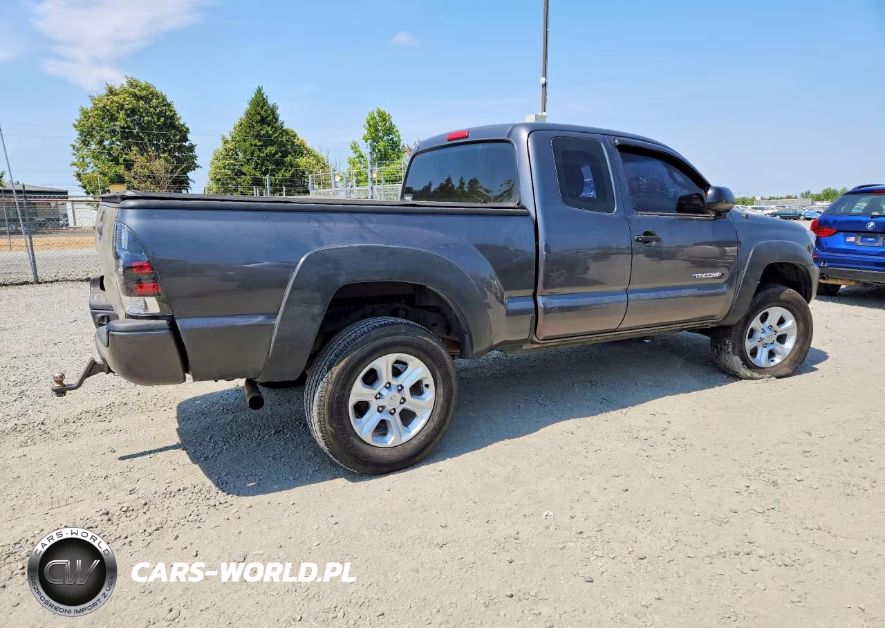 2015 Toyota Tacoma Base VIN:5TFUX4EN9FX036035 - 3