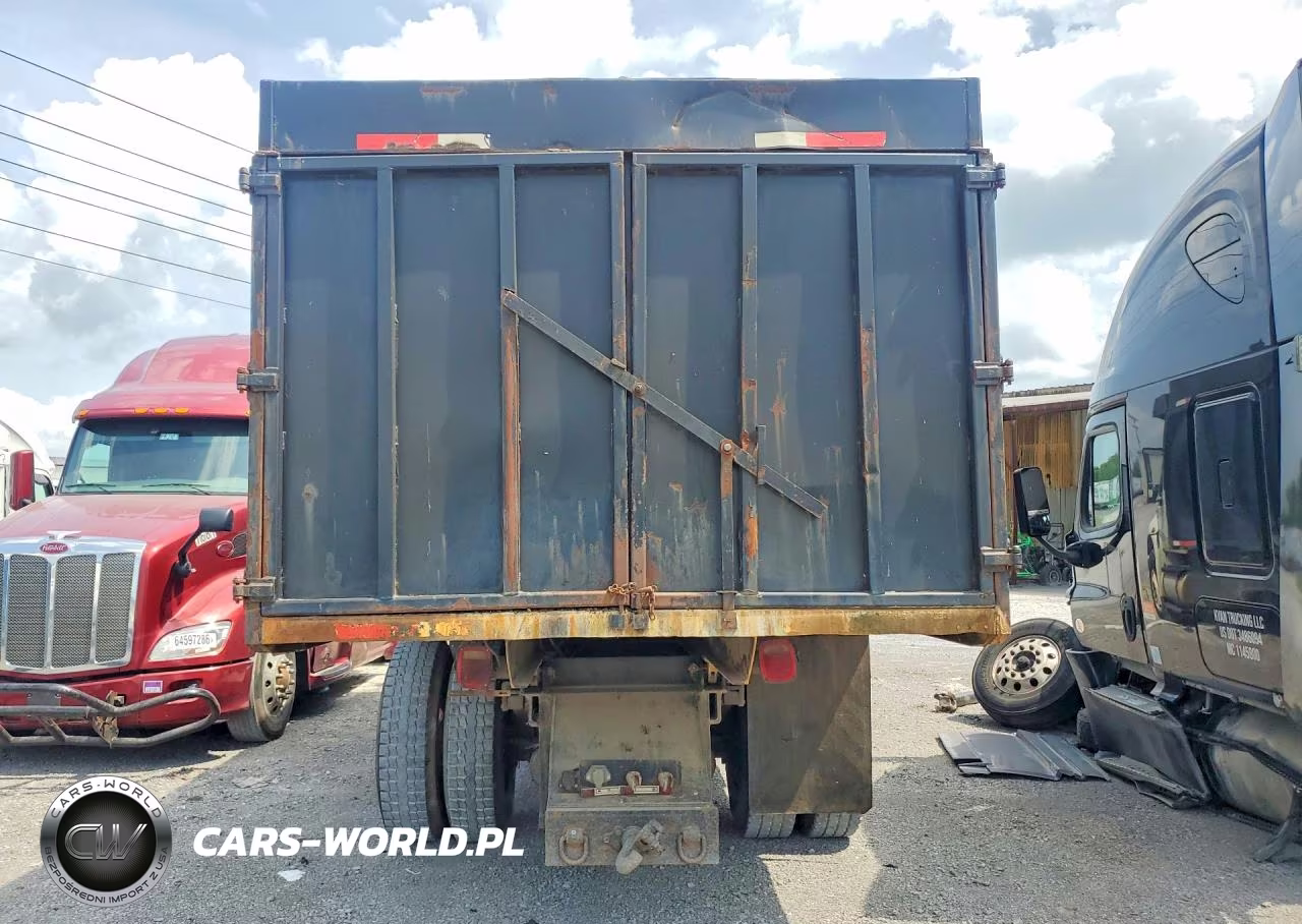 2011 International 4000 4400 - Bucket Truck VIN:1HTMKAAR4BH389246 - 6