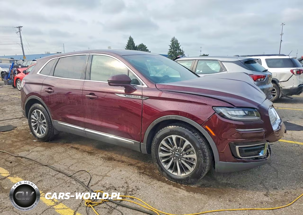 2020 Lincoln Nautilus VIN:2LMPJ8J91LBL27713 - 4