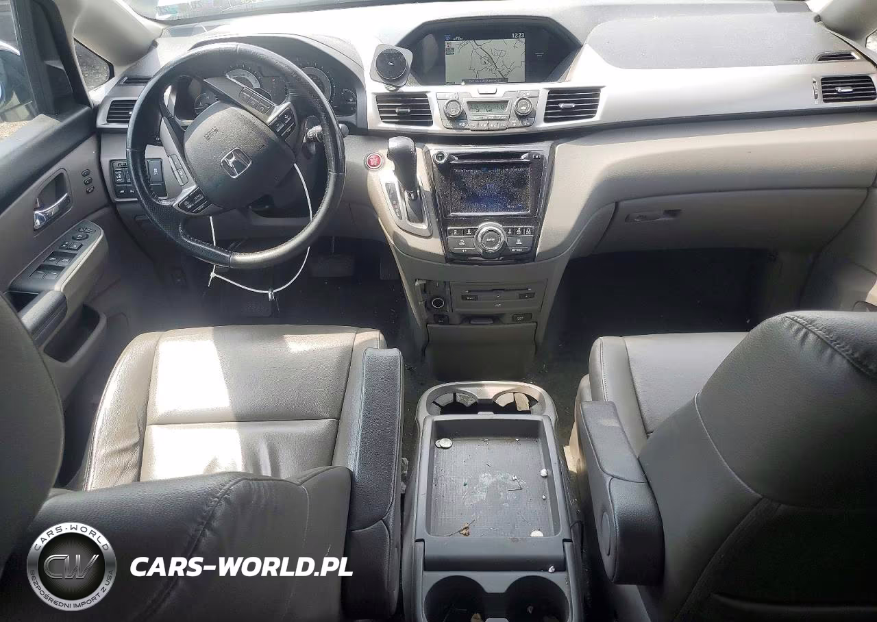 2016 Honda Odyssey Touring VIN:5FNRL5H90GB080023 - 8