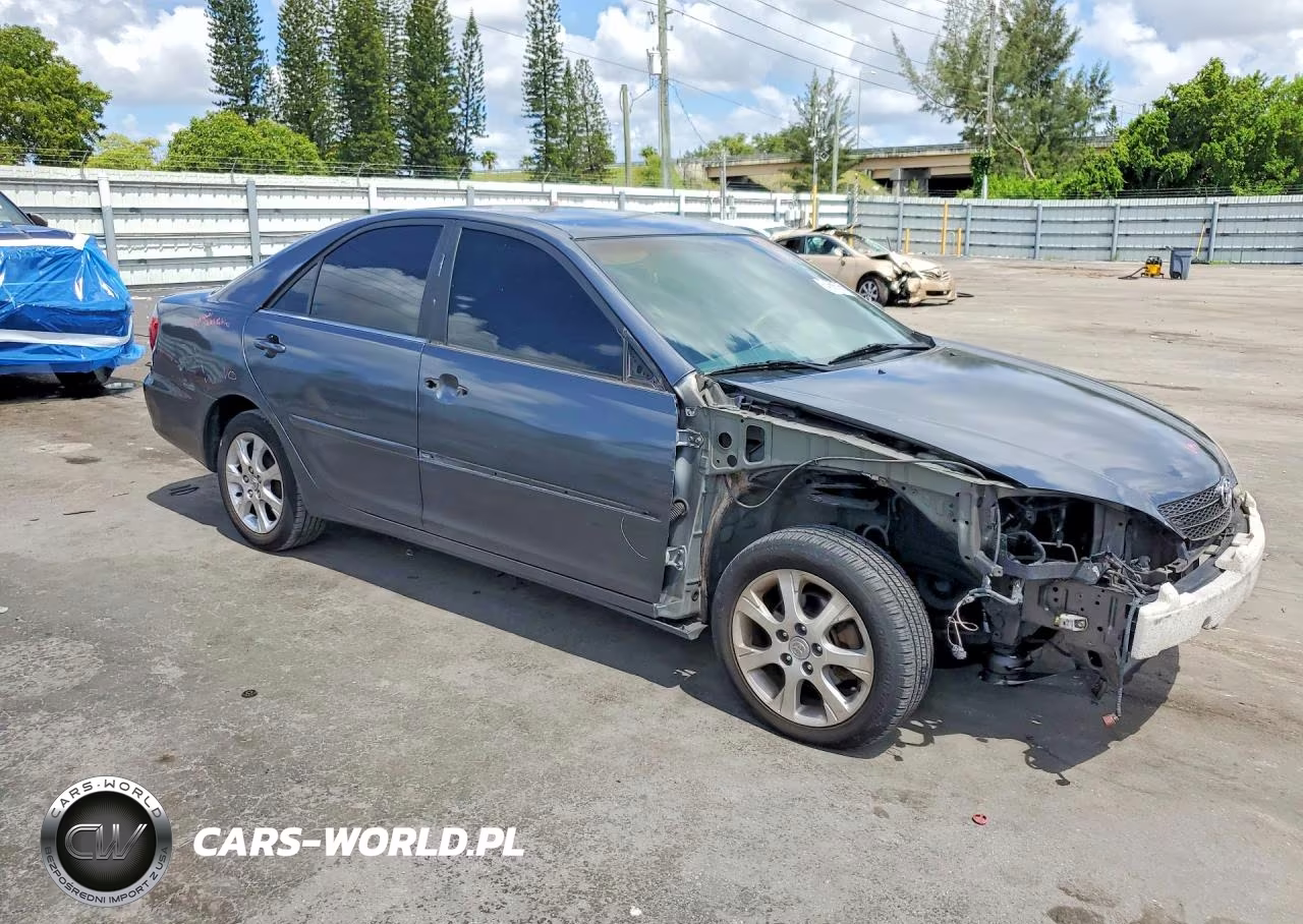 2005 Toyota Camry Standard VIN:4T1BE32K05U503288 - 4