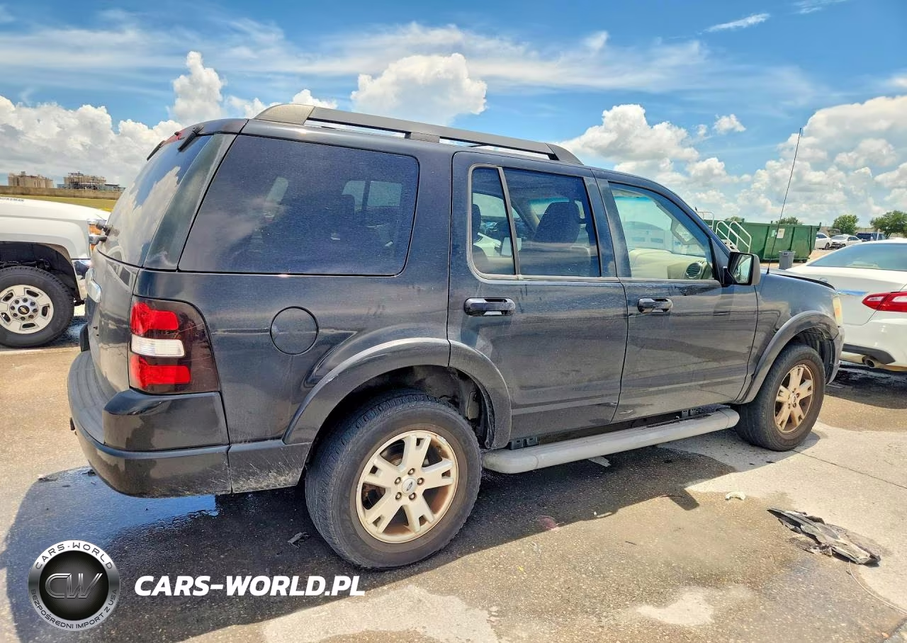 2010 Ford Explorer Xlt VIN:1FMEU6DE1AUA68770 - 3