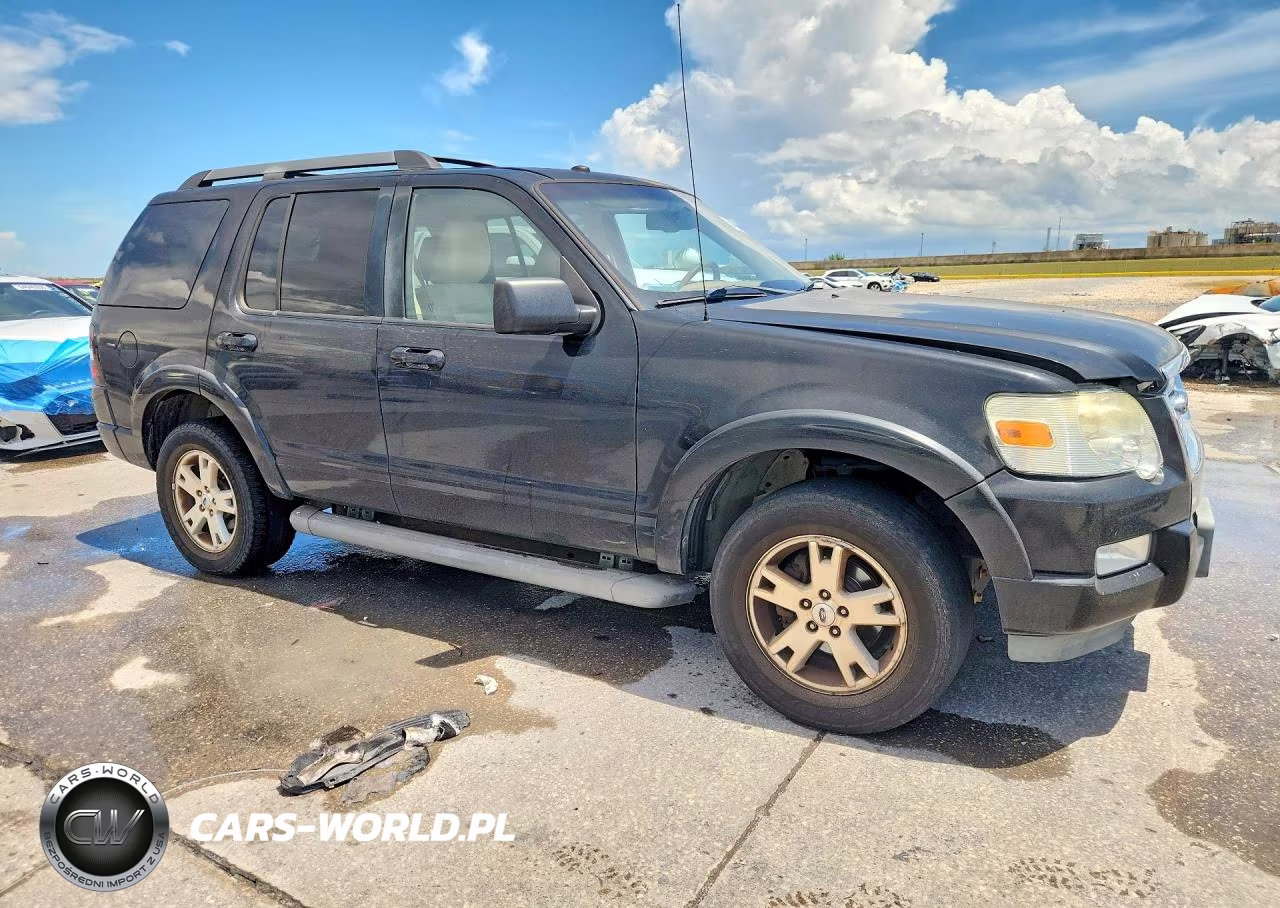 2010 Ford Explorer Xlt VIN:1FMEU6DE1AUA68770 - 4