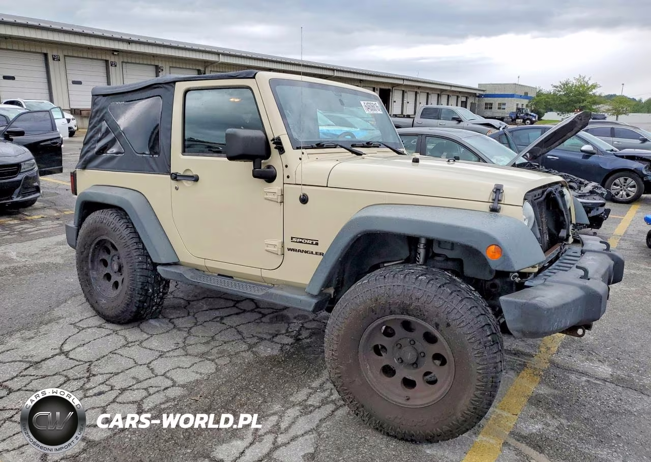 2011 Jeep Wrangler Sport VIN:1J4AA2D19BL602536 - 4
