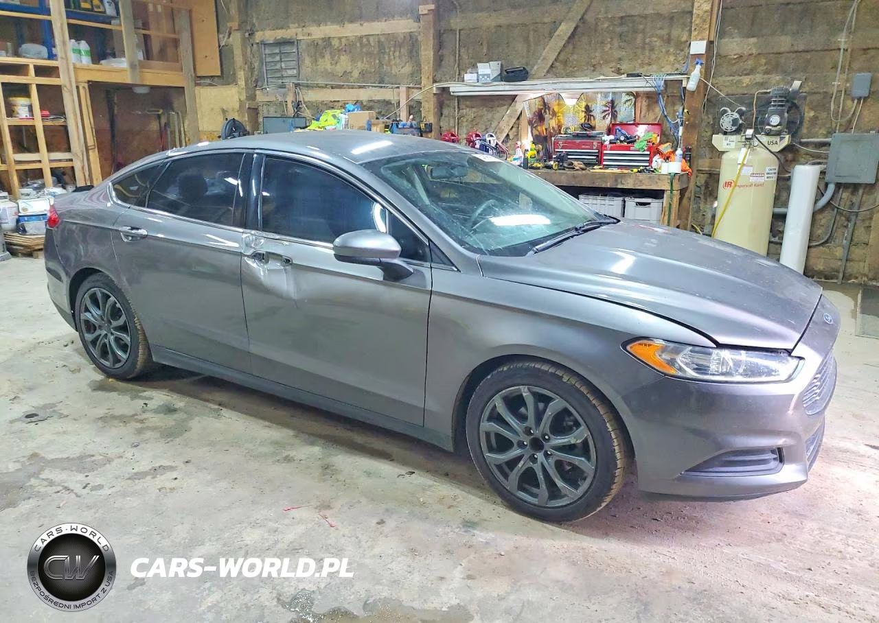 2013 Ford Fusion S VIN:3FA6P0G7XDR344780 - 4