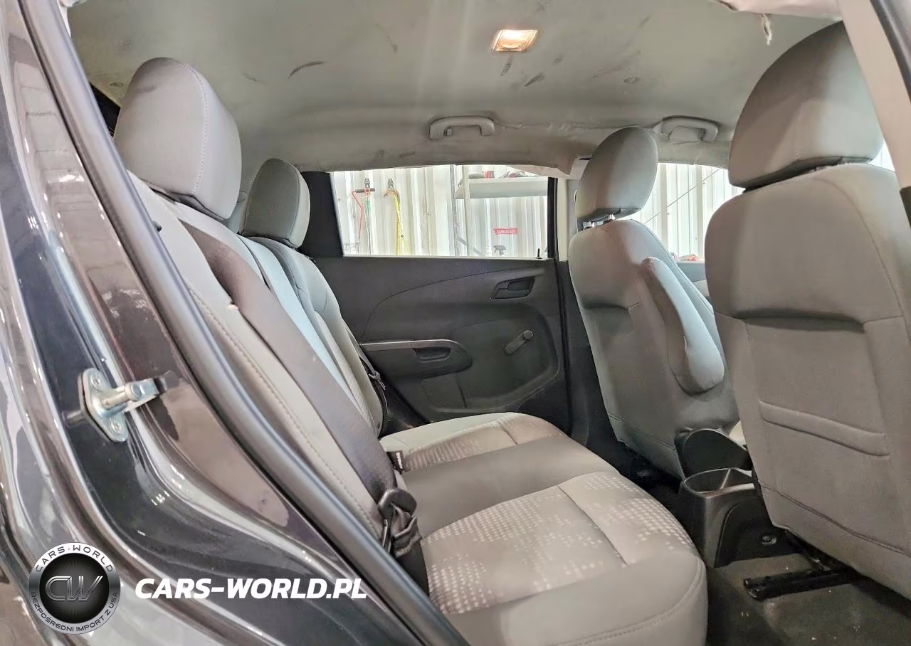 2020 Chevrolet Sonic VIN:1G1JG6SB1L4134832 - 10