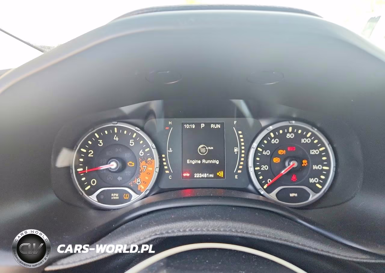 2016 Jeep Renegade Latitude VIN:ZACCJBBT5GPD20464 - 9
