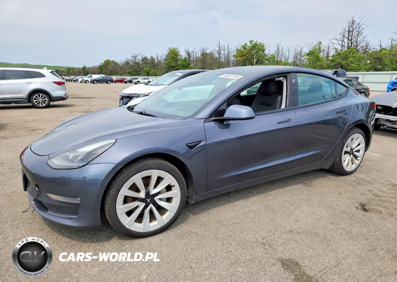 2021 Tesla Model 3 – zdjęcie 1 z 12