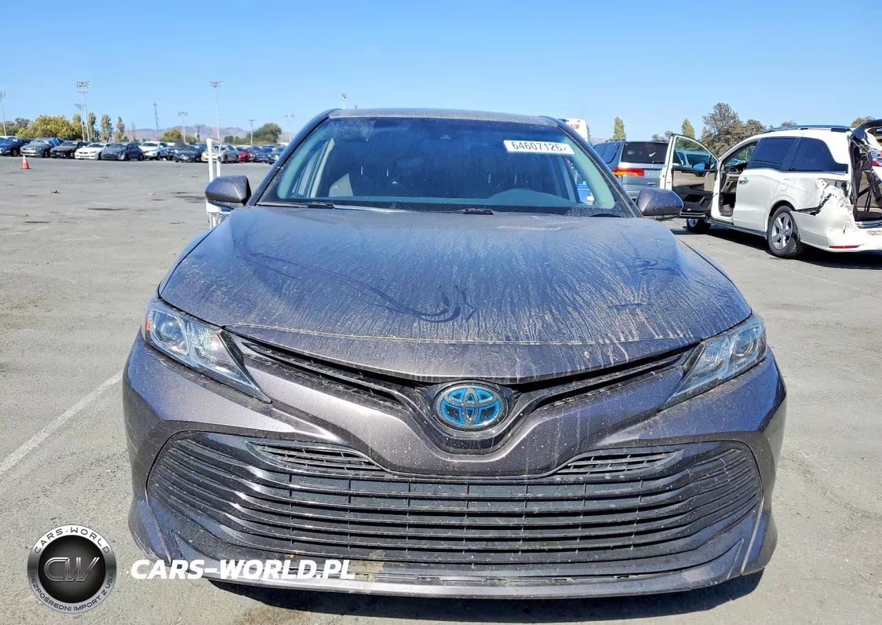 2020 Toyota Camry Le VIN:4T1C31AK8LU546337 - 5