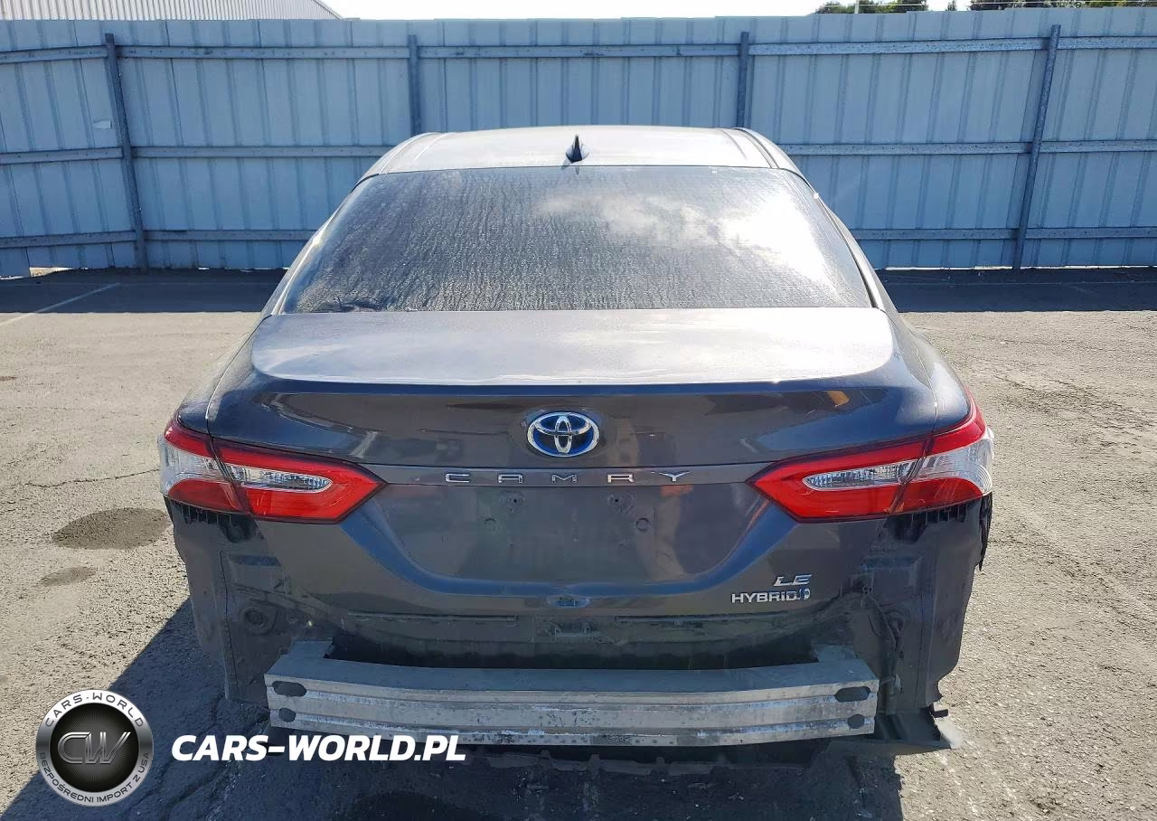 2020 Toyota Camry Le VIN:4T1C31AK8LU546337 - 6