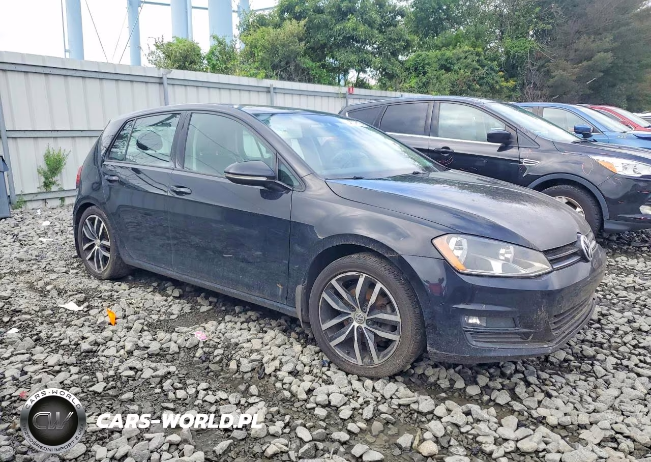 2015 Volkswagen Golf VIN:3VW217AU1FM039991 - 4