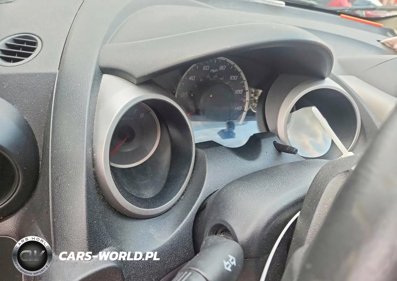 2013 Honda Fit VIN:JHMGE8H38DC056915 - 9