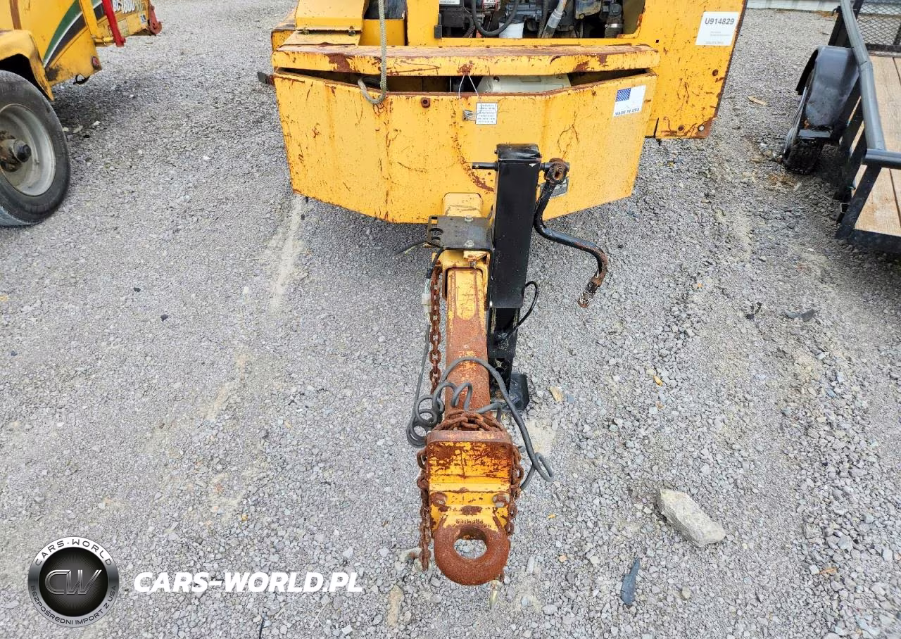 2010 Vermeer Chipper - Wood Chipper VIN:1VRY131Z8A1002704 - 8