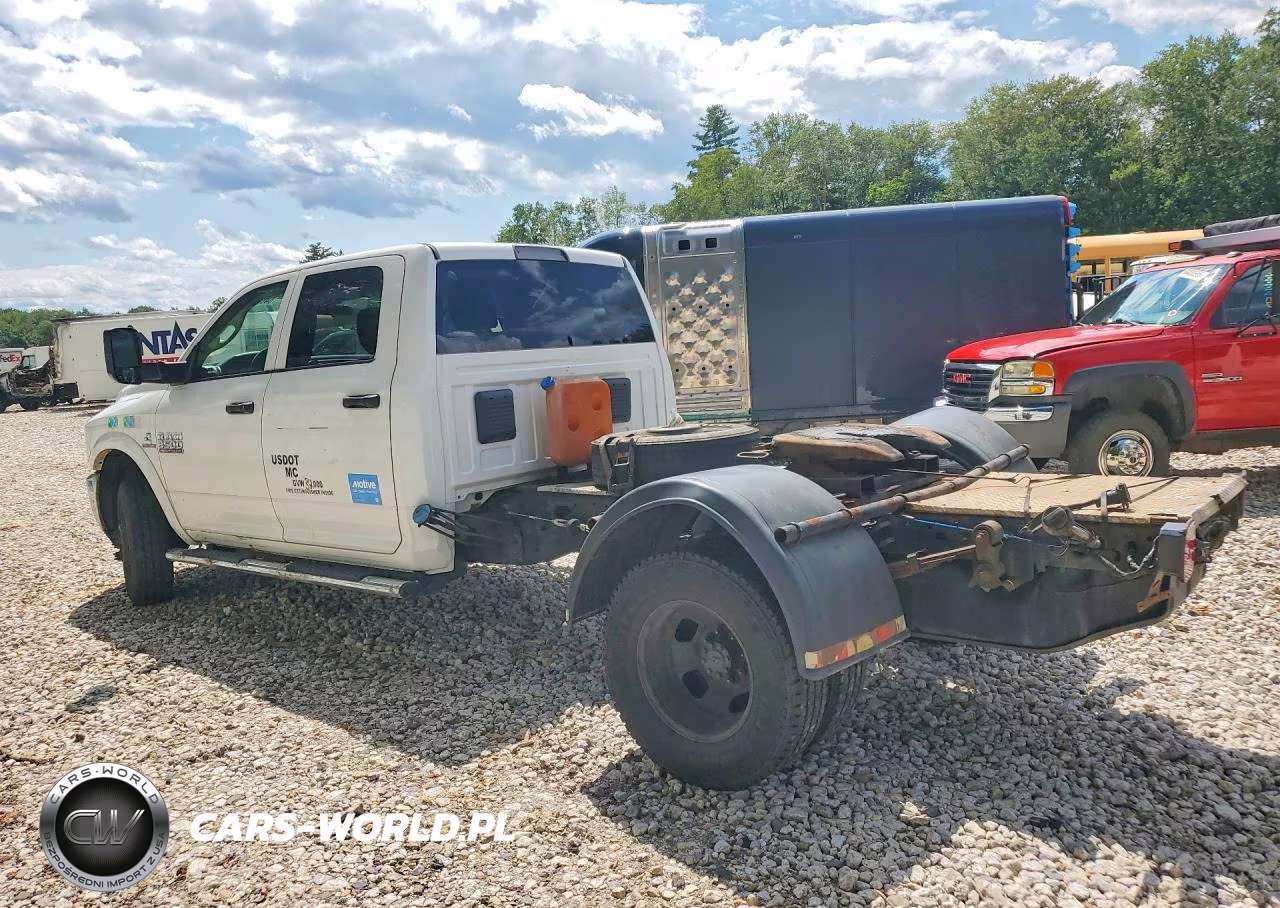 2018 Ram 3500 VIN:3C7WRTCL9JG376476 - 2