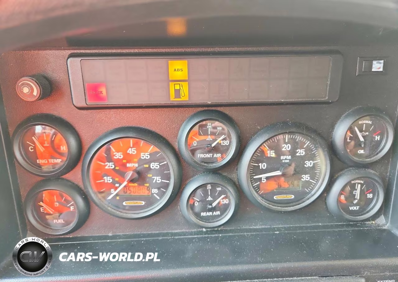 2001 Freightliner Chassis X Line Motor Home VIN:4UZAAHAK31CJ31385 - 8