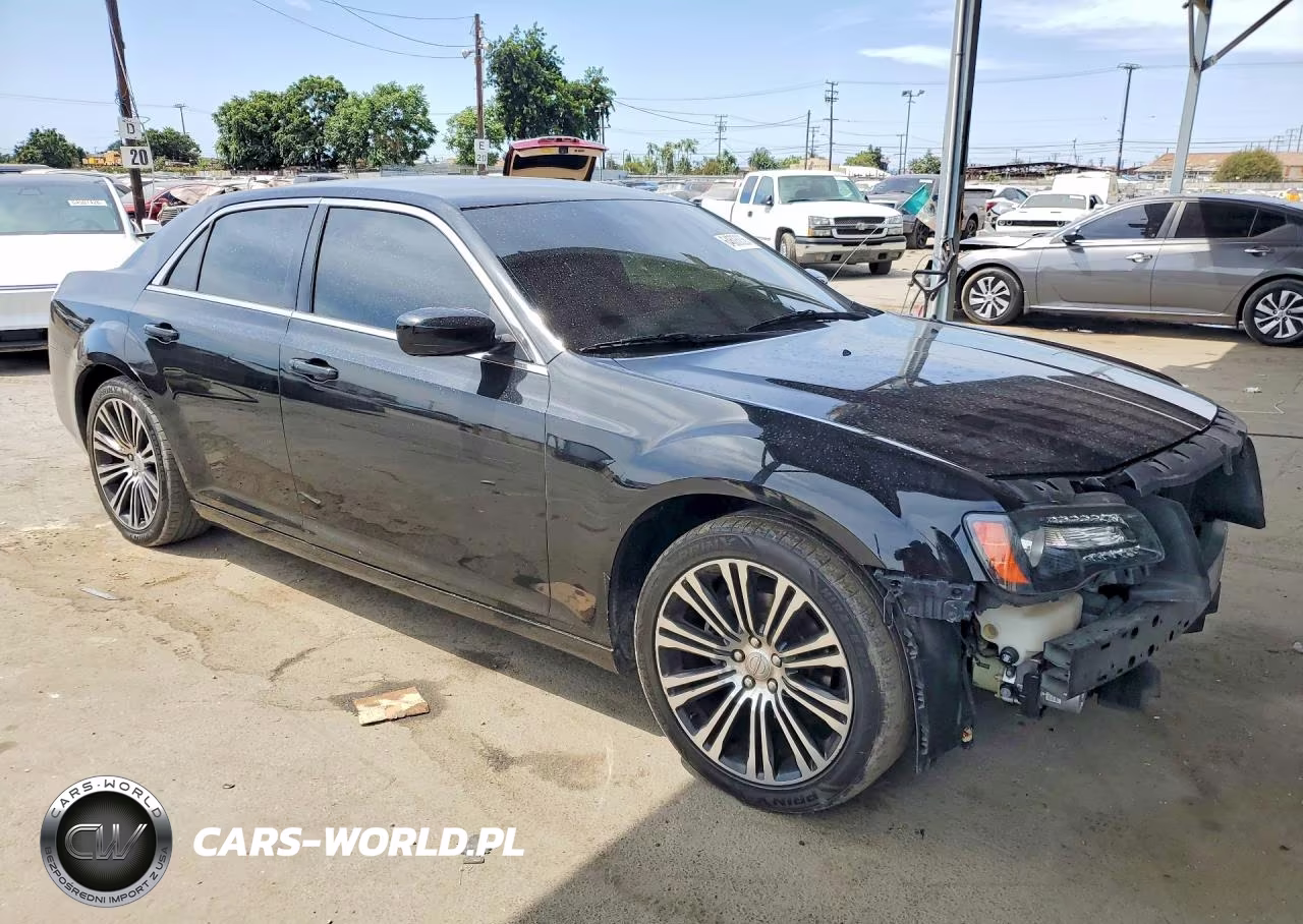2012 Chrysler 300 S VIN:2C3CCABG3CH115247 - 4